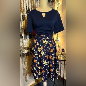 🍁3 for $25🍁Women’s Navy Floral Pattern Zip Back Pleated Dress Sz XL